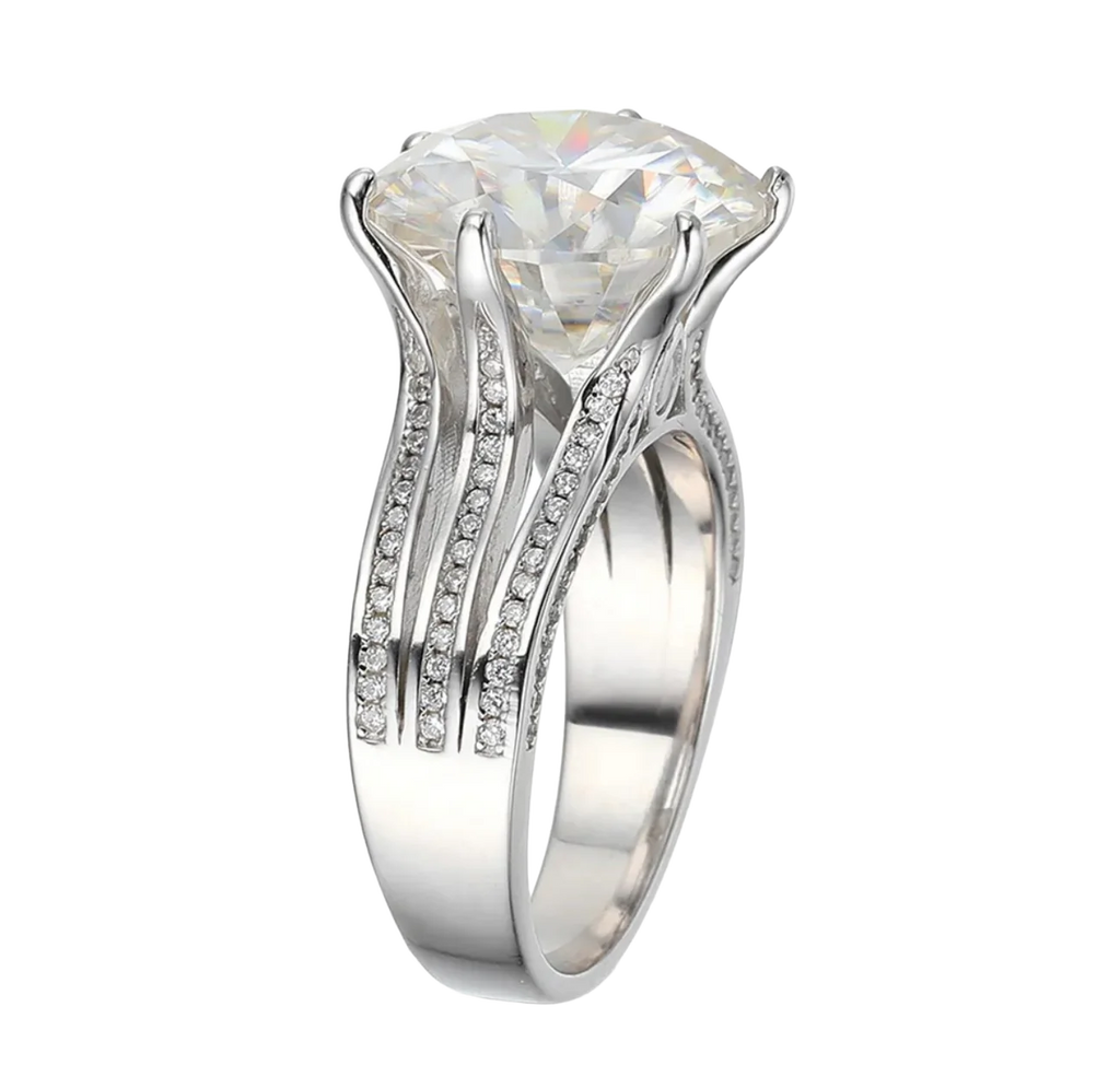 Radiant Moissanite Square Halo Ring 10 Carat